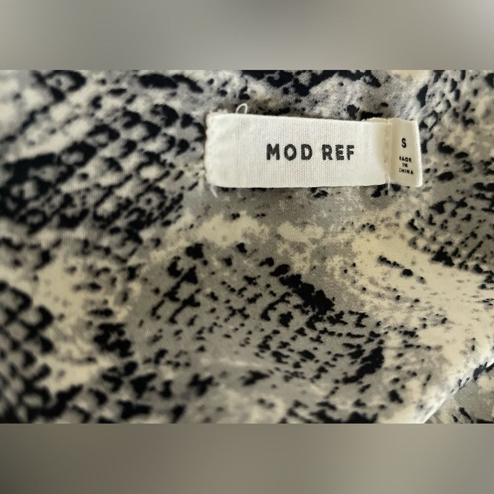 Mod Ref Snakeskin Print Cami. - Picture 5 of 6